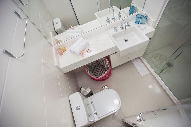 Apartamento de 2 Quartos Com Vaga - HUB1006A