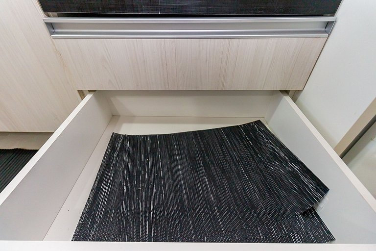 Apto de 1q no 29º andar, c/ vaga e piscina-SEV2905