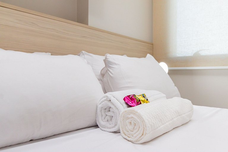 Apto de 1q no 29º andar, c/ vaga e piscina-SEV2905