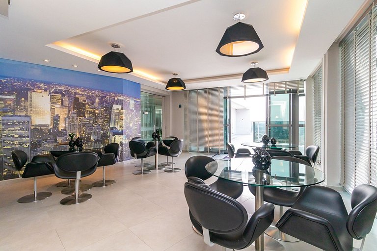 Apto de 1q no 29º andar, c/ vaga e piscina-SEV2905