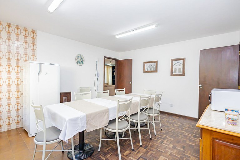 Casa com 4 Quartos e 3 Vagas - CLA1524