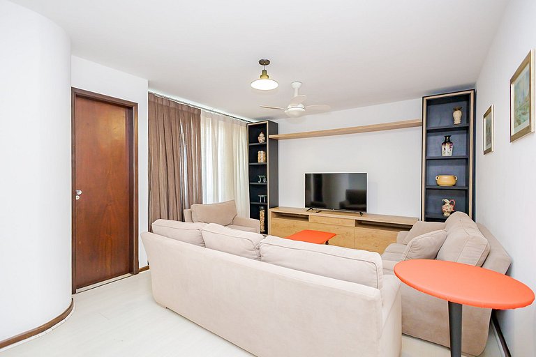 Casa com 4 Quartos e 3 Vagas - CLA1524