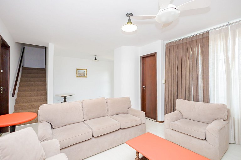 Casa com 4 Quartos e 3 Vagas - CLA1524