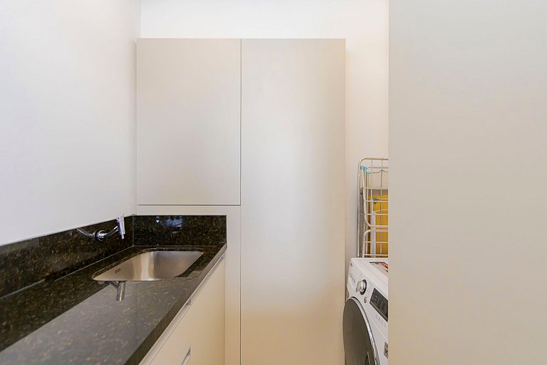 Ap 2q no 27º andar, c/ vaga e piscina - UNI2707