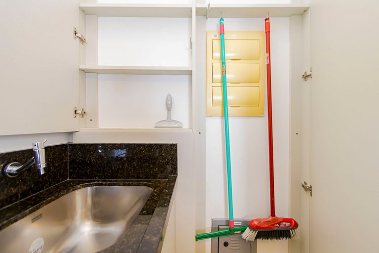 Ap 2q no 27º andar, c/ vaga e piscina - UNI2707