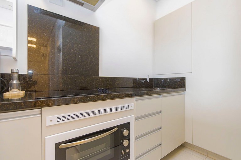 Ap 2q no 27º andar, c/ vaga e piscina - UNI2707