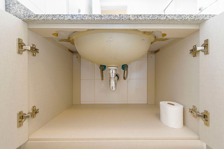 Ap 2q no 27º andar, c/ vaga e piscina - UNI2707