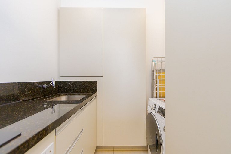 Ap 2q no 27º andar, c/ vaga e piscina - UNI2707