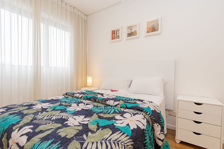 Ap 2q no 27º andar, c/ vaga e piscina - UNI2707