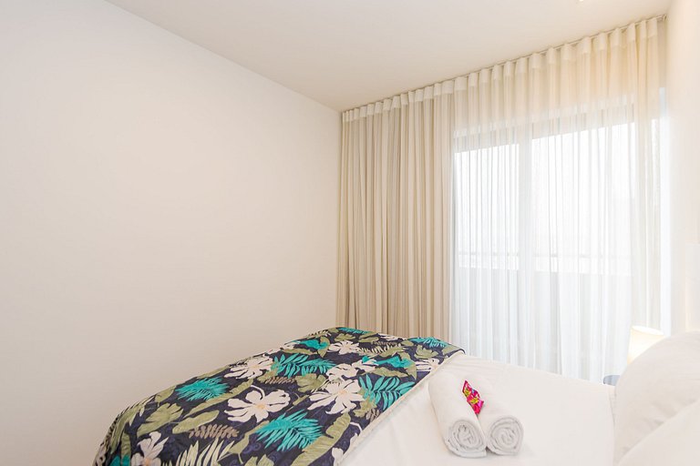 Ap 2q no 27º andar, c/ vaga e piscina - UNI2707