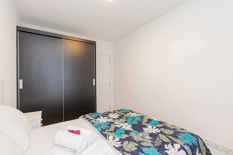 Ap 2q no 27º andar, c/ vaga e piscina - UNI2707