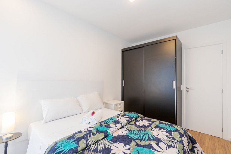 Ap 2q no 27º andar, c/ vaga e piscina - UNI2707