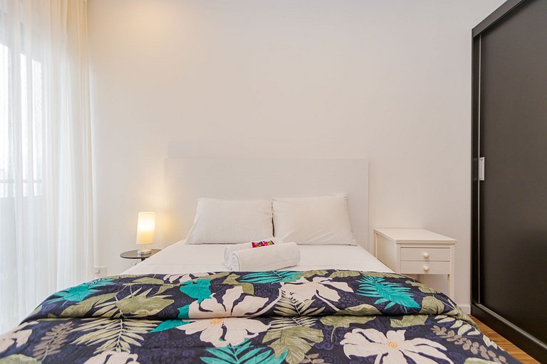 Ap 2q no 27º andar, c/ vaga e piscina - UNI2707