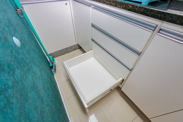 Apartamento 1 Quarto Lindíssimo, Garagem - SEV2402