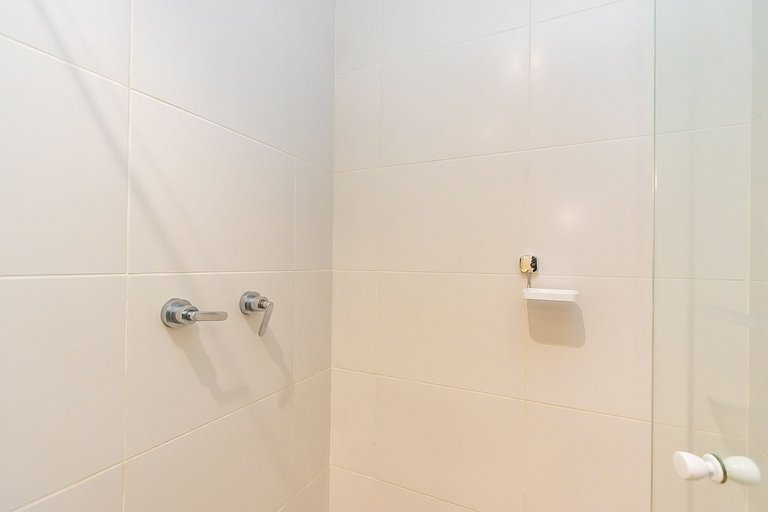 Apartamento de 1 Quarto com Vaga - BGD0202