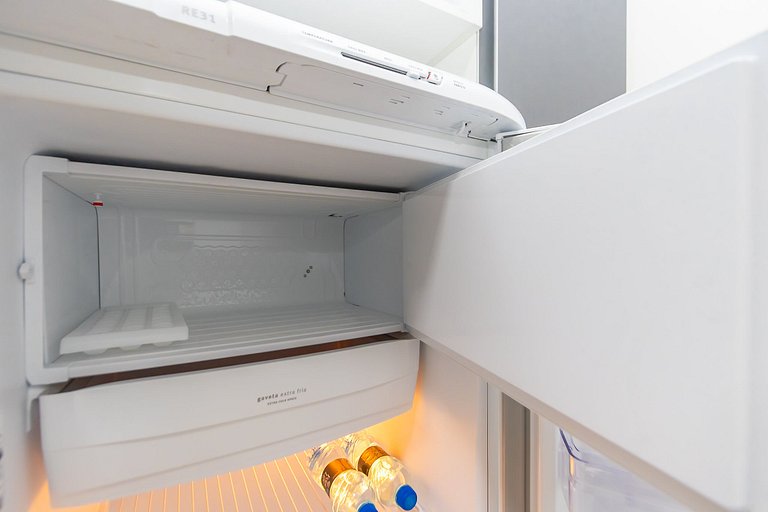 Apartamento de 1 Quarto com Vaga - FAI1101