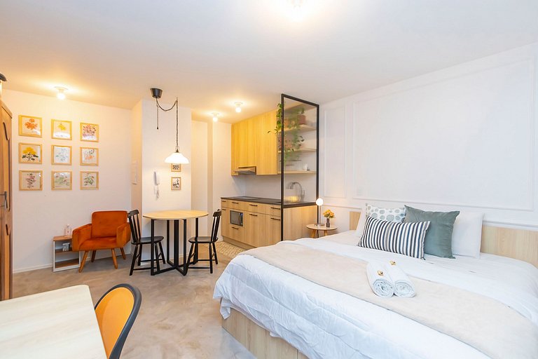 Apartamento Cama King, Solteiro e Berço - ALL1401