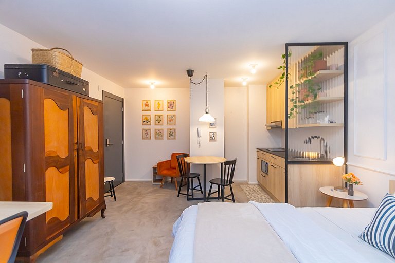 Apartamento Cama King, Solteiro e Berço - ALL1401