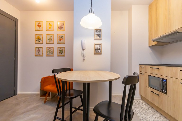 Apartamento Cama King, Solteiro e Berço - ALL1401