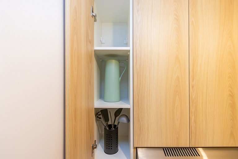 Apartamento Cama King, Solteiro e Berço - ALL1401