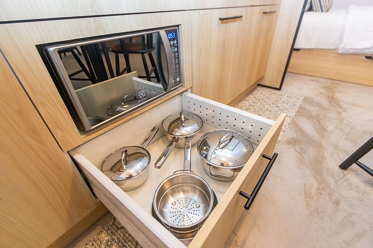 Apartamento Cama King, Solteiro e Berço - ALL1401