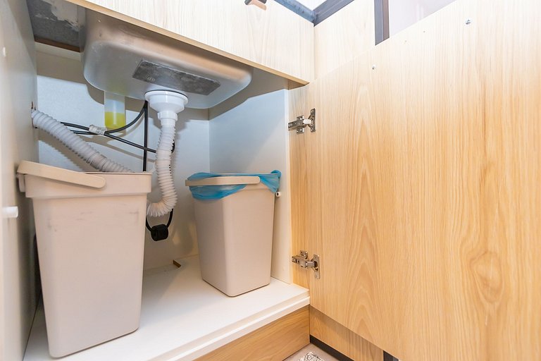 Apartamento Cama King, Solteiro e Berço - ALL1401