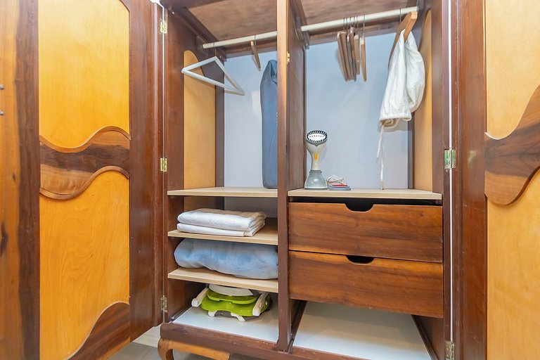 Apartamento Cama King, Solteiro e Berço - ALL1401