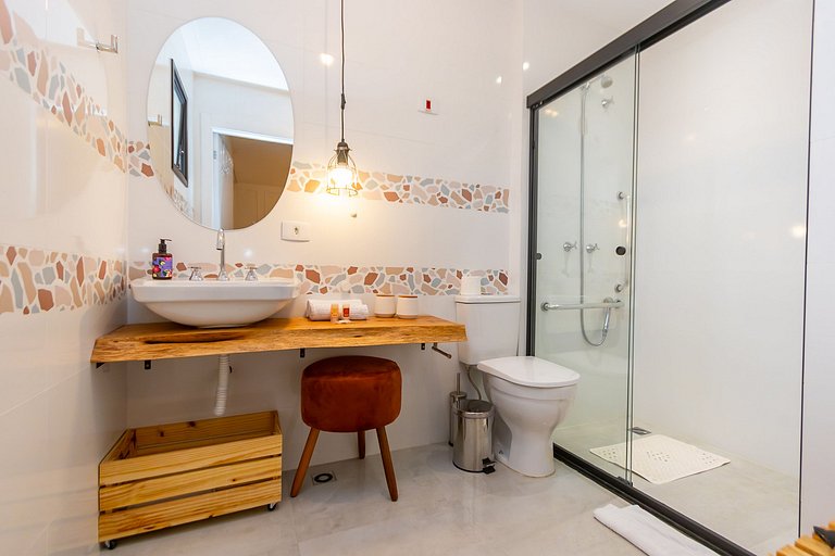 Apartamento Cama King, Solteiro e Berço - ALL1401