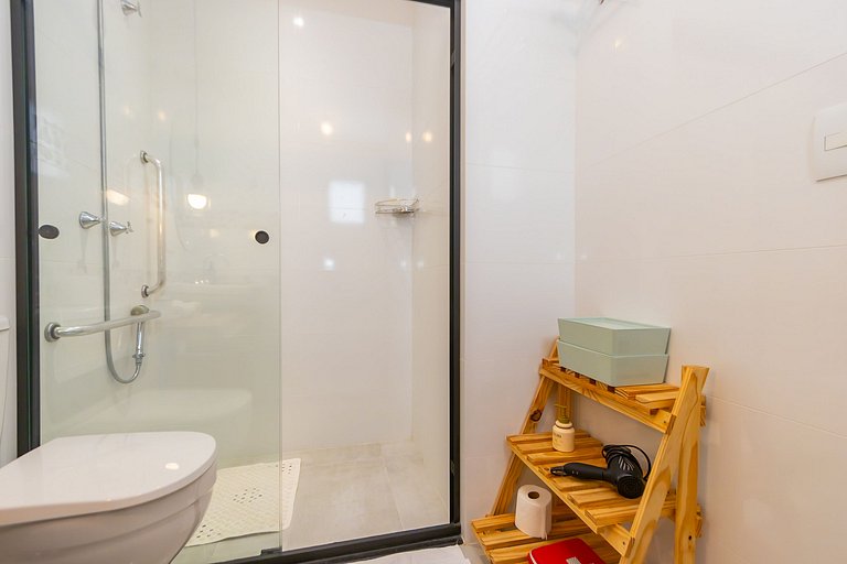 Apartamento Cama King, Solteiro e Berço - ALL1401