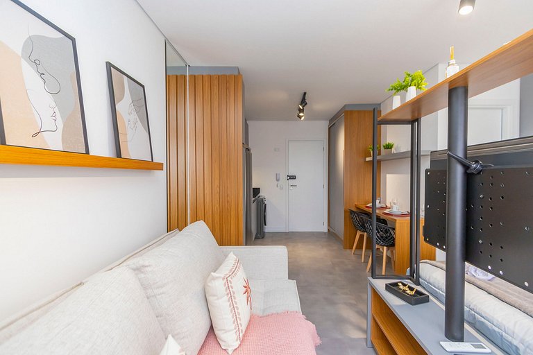 Studio Completo para 5 Pessoas Com Garagem-EIX0505