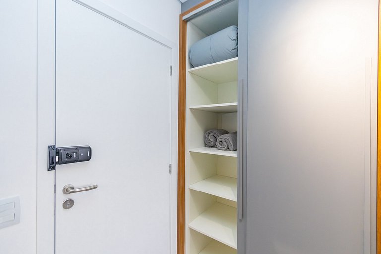 Studio Completo para 5 Pessoas Com Garagem-EIX0505