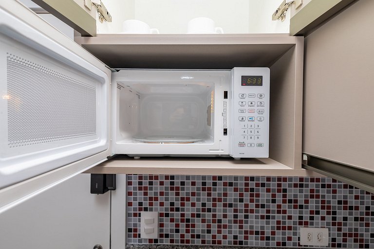 Apto de 1Q perto do Teatro Guaira - NEW0403