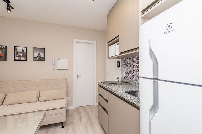 Apto de 1Q perto do Teatro Guaira - NEW0403