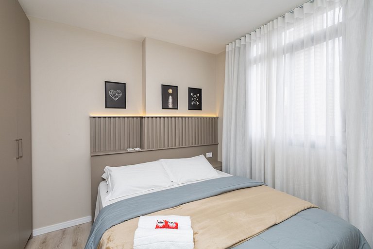 Apto de 1Q perto do Teatro Guaira - NEW0403