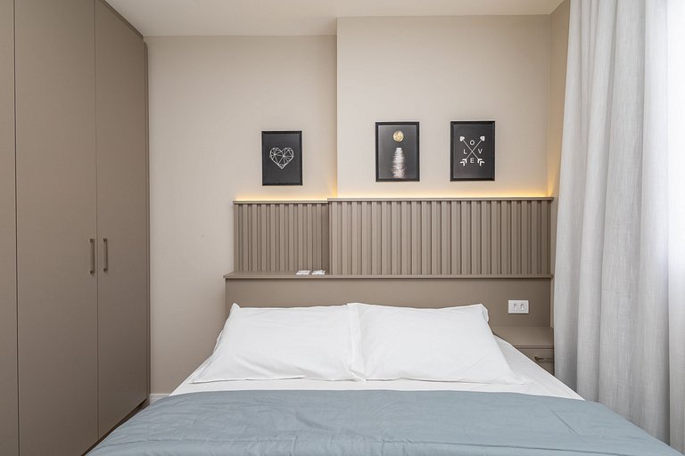 Apto de 1Q perto do Teatro Guaira - NEW0403