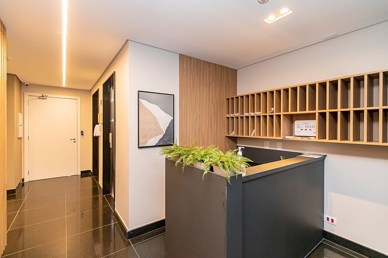 Apto de 1Q perto do Teatro Guaira - NEW0403