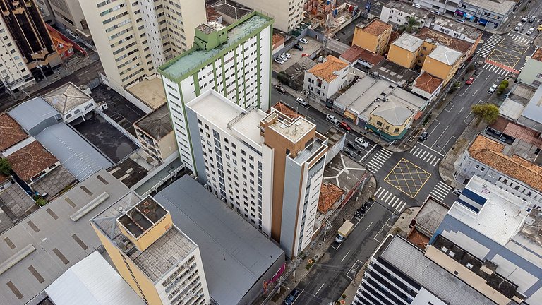 Apto de 1Q perto do Teatro Guaira - NEW0403