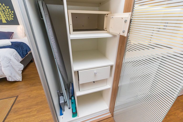 Estudio Condominio Clube no Batel - HSB1265