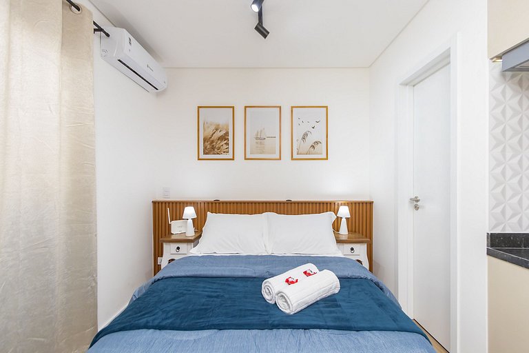 Studio em prédio com piscina no centro - LOG0311