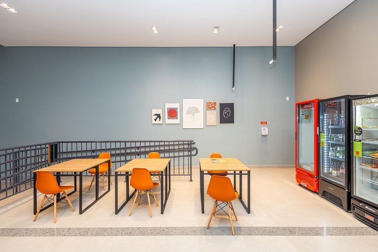 Studio em prédio com piscina no centro - LOG0311