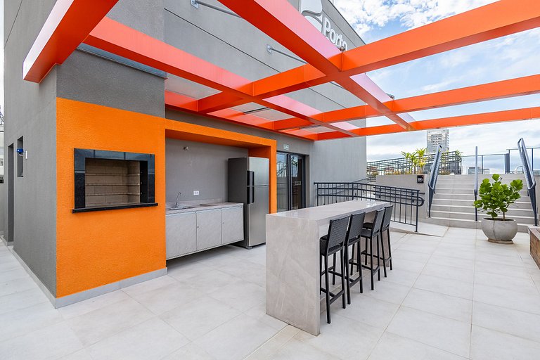 Studio em prédio com piscina no centro - LOG0311