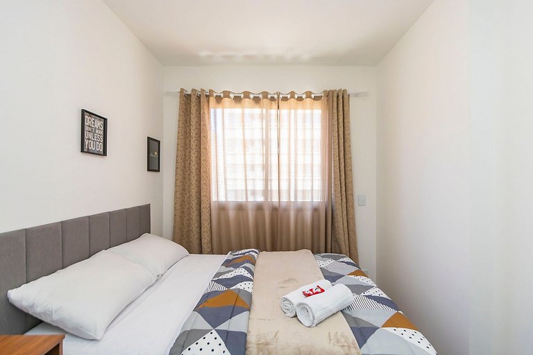 Apto de 2q c/ vaga em prédio com piscina - IBI0807