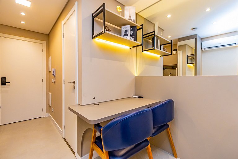 Studio Aconchegante com A/C no All Batel - BAT0821