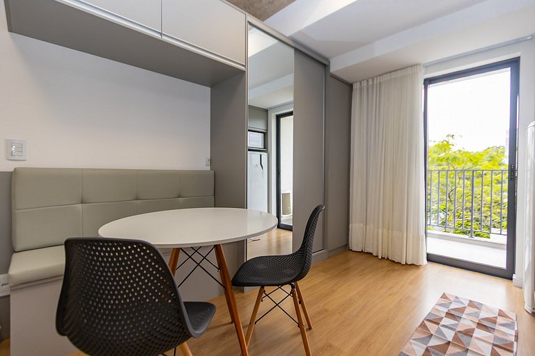 Studio Completíssimo Próximo a PUC PR - URB0403