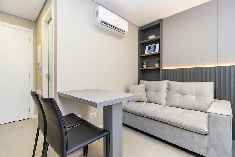 Studio Completo e Refinado no All Batel - BAT1516