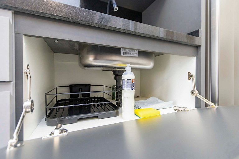Studio Completo e Refinado no All Batel - BAT1516