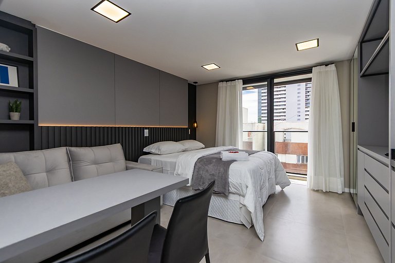 Studio Completo e Refinado no All Batel - BAT1516