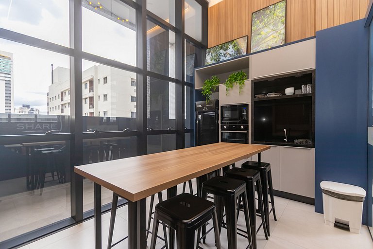 Studio Completo e Refinado no All Batel - BAT1516