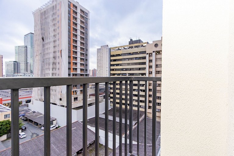 Studio Completo em condomínio com piscina -IBI0710