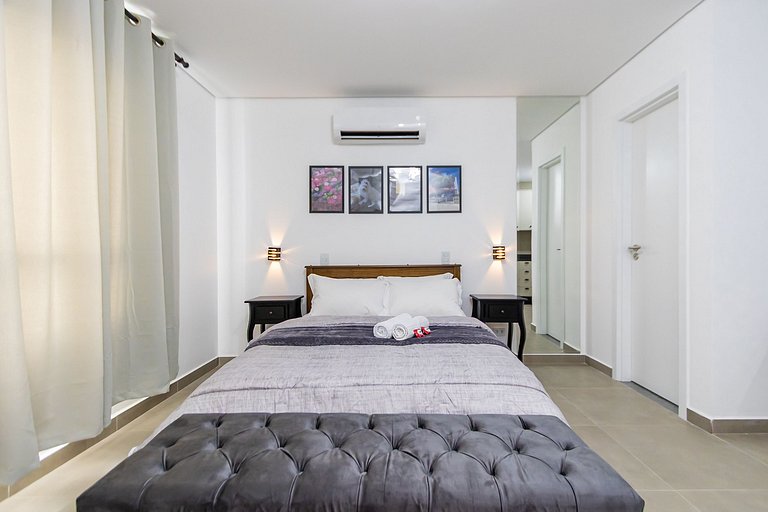 Studio Completo com Cama Auxiliar e Vaga - EIX0808